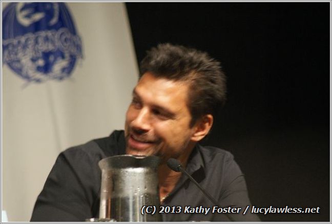 gal/Saturday/Spartacus_Panel/Photos_by_Kathy_Foster/ll-spartacusdcon-022.jpg