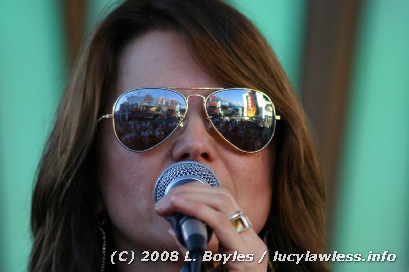 gal/Lucy_Rehearsing/Photos_by_LBoyles/ll-ucw0608-lb-006.jpg