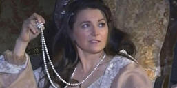 Lucy Lawless Screencaps